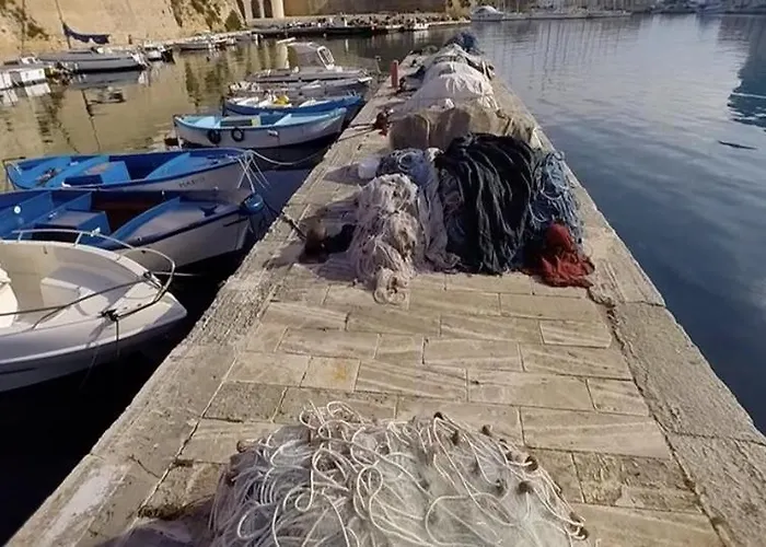 Happy Camp Mobile Homes In La Vecchia Torre Campsite *